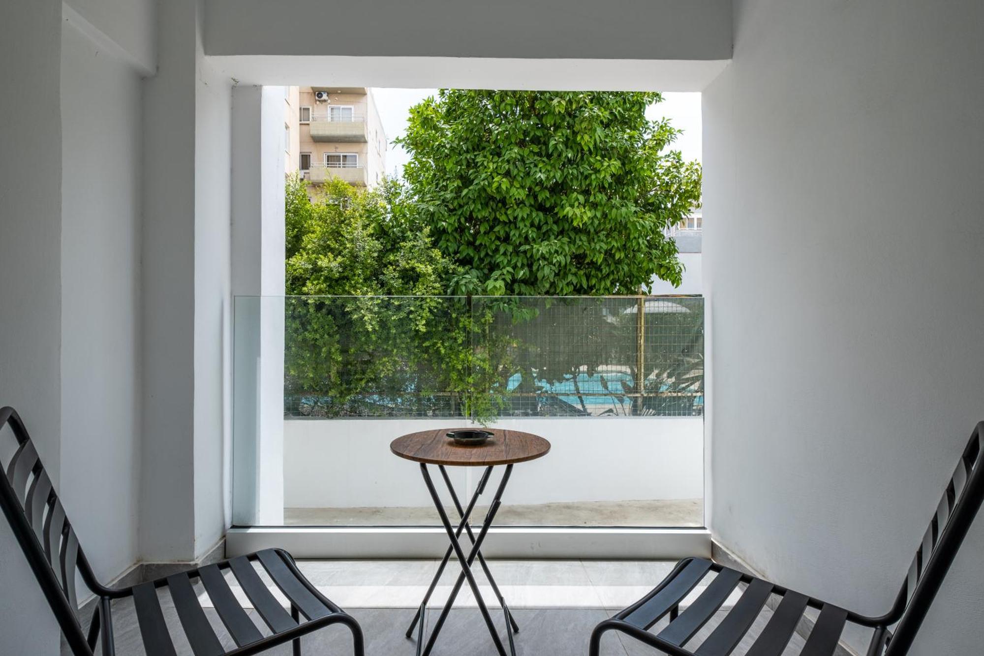 Georgiana Suites Larnaka Exterior foto