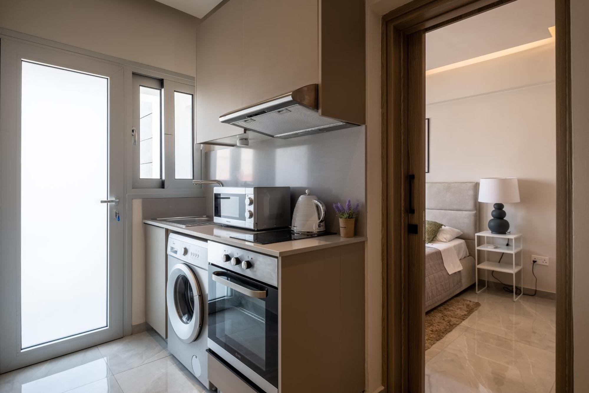 Georgiana Suites Larnaka Zimmer foto