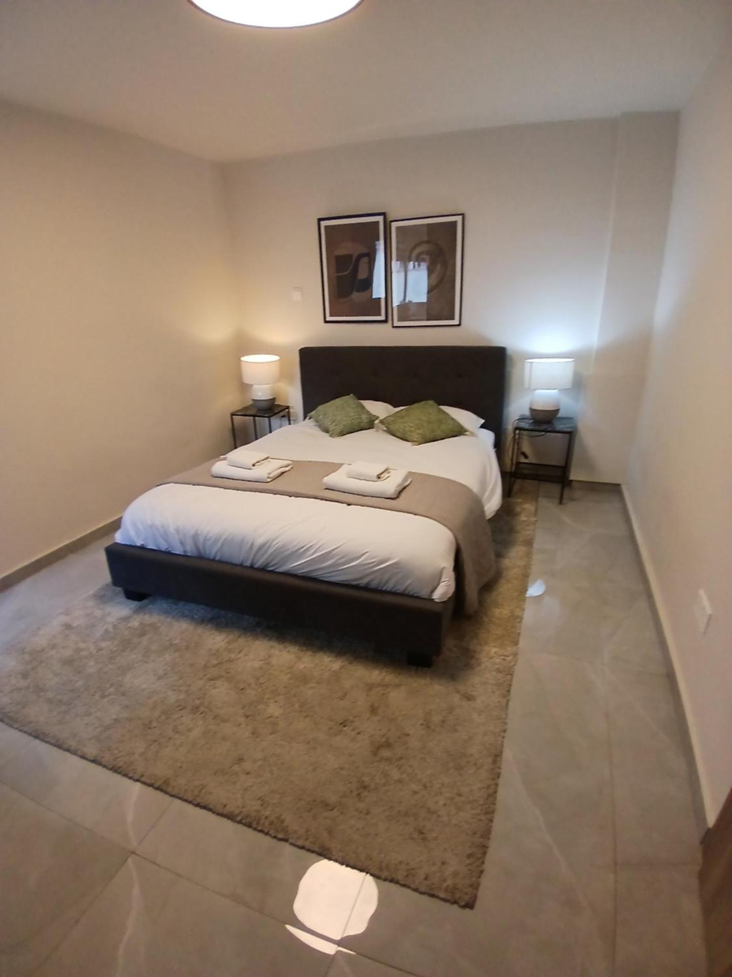 Georgiana Suites Larnaka Zimmer foto